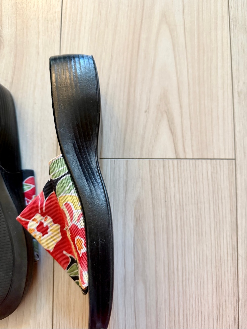 Floral slide sandals - Picture 3 of 3